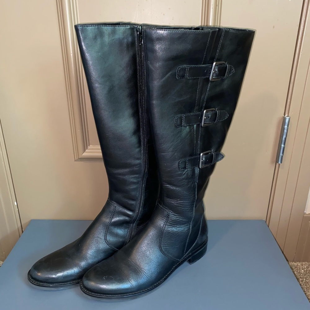 ECCO black boots